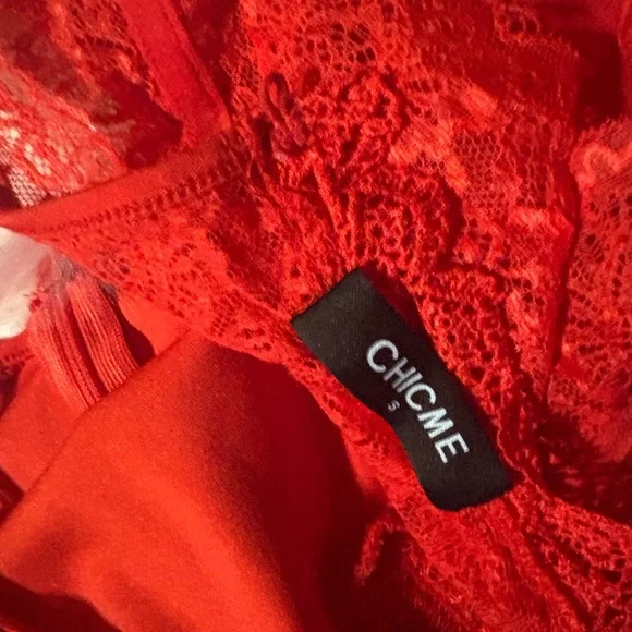 Chic Red Backless Dress - Picture 5 of 6